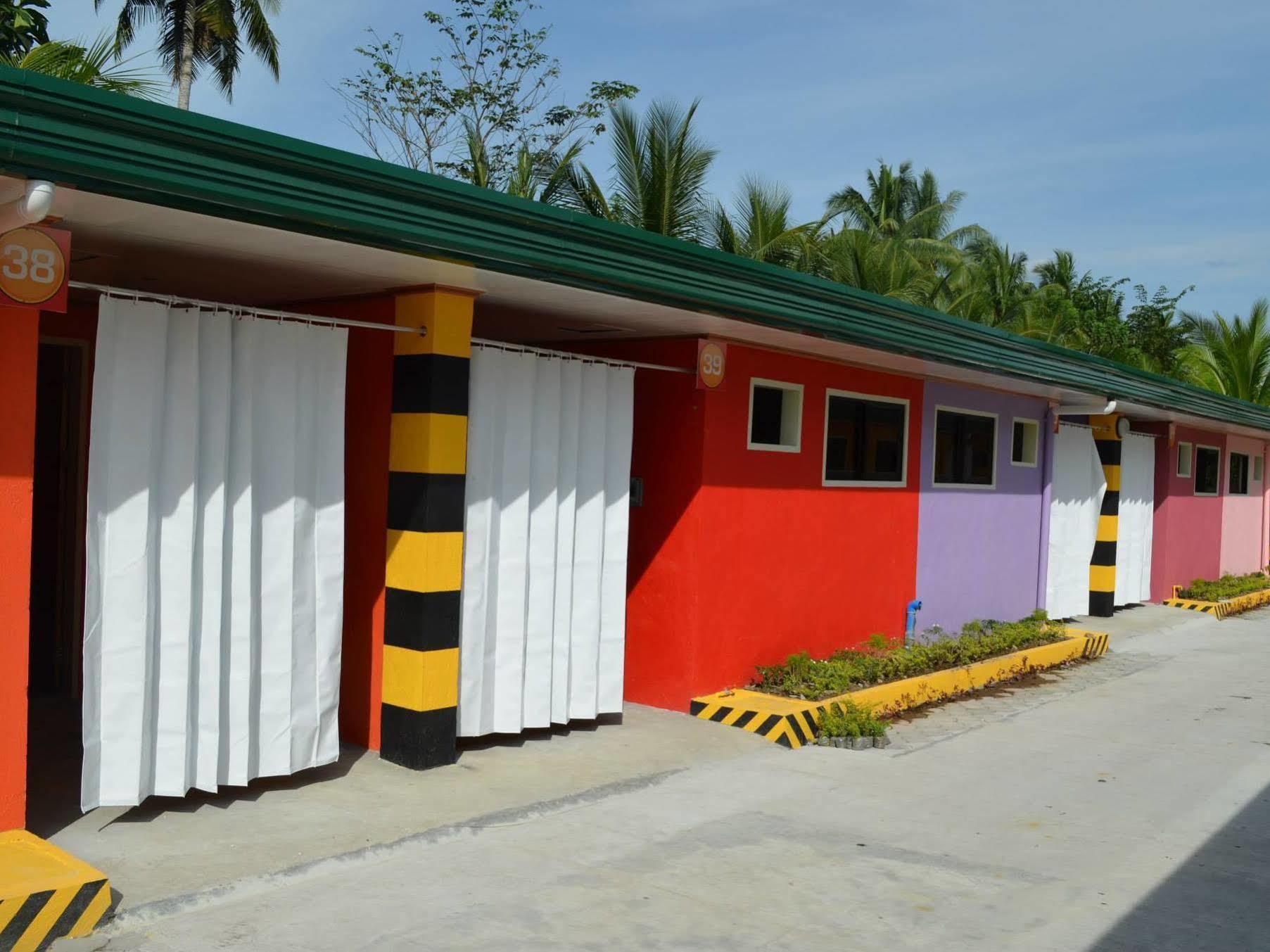 เรนโบว์ โรมานซ์ การ์เดน อินน์ Tagum ภายนอก รูปภาพ